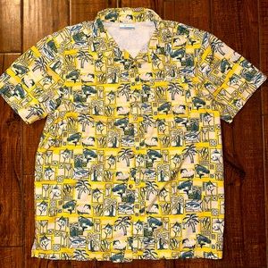 Men’s Columbia shirt